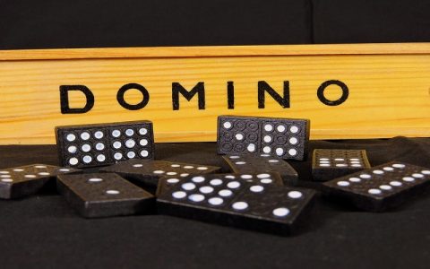 Cool društvene igre - domino