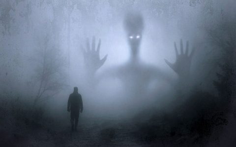 Tajne i fenomeni - susreti s izvanzemaljcima