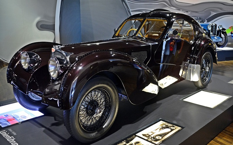 Trkaći auti - Bugatti T57 Sc