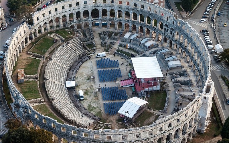 Gradovi u Istri - Pulska arena 