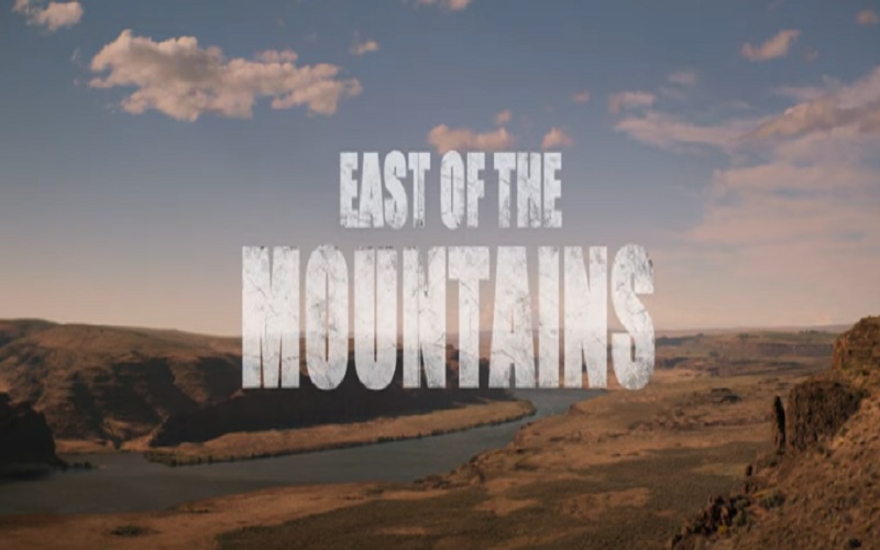 Drame: East of the Mountains (2021)